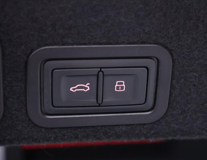 Audi A6 Sedan / Limuzína 3,0 l 235 kw