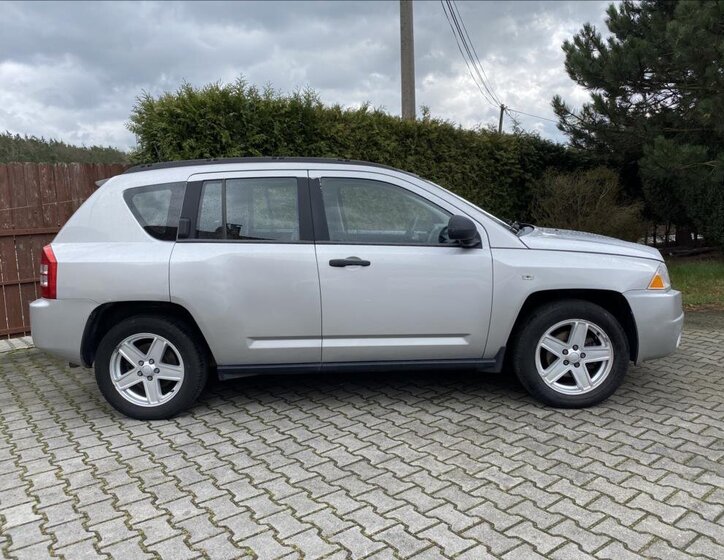 Jeep Compass SUV 2,0 l 103 kw