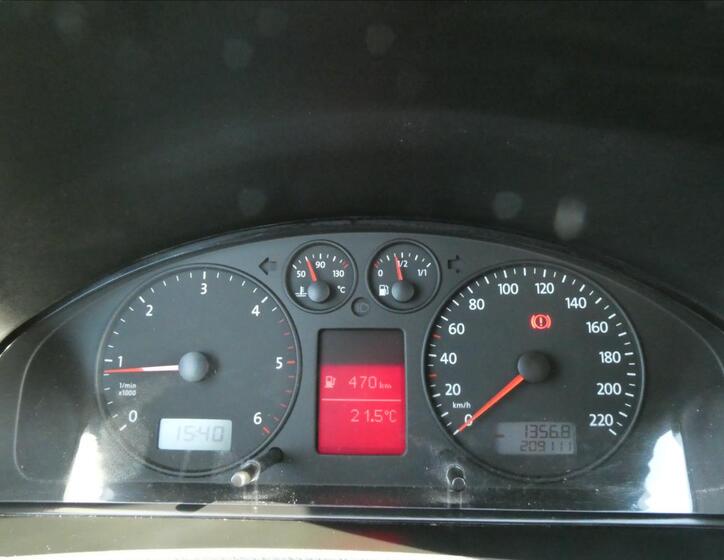 Volkswagen Caravelle 37