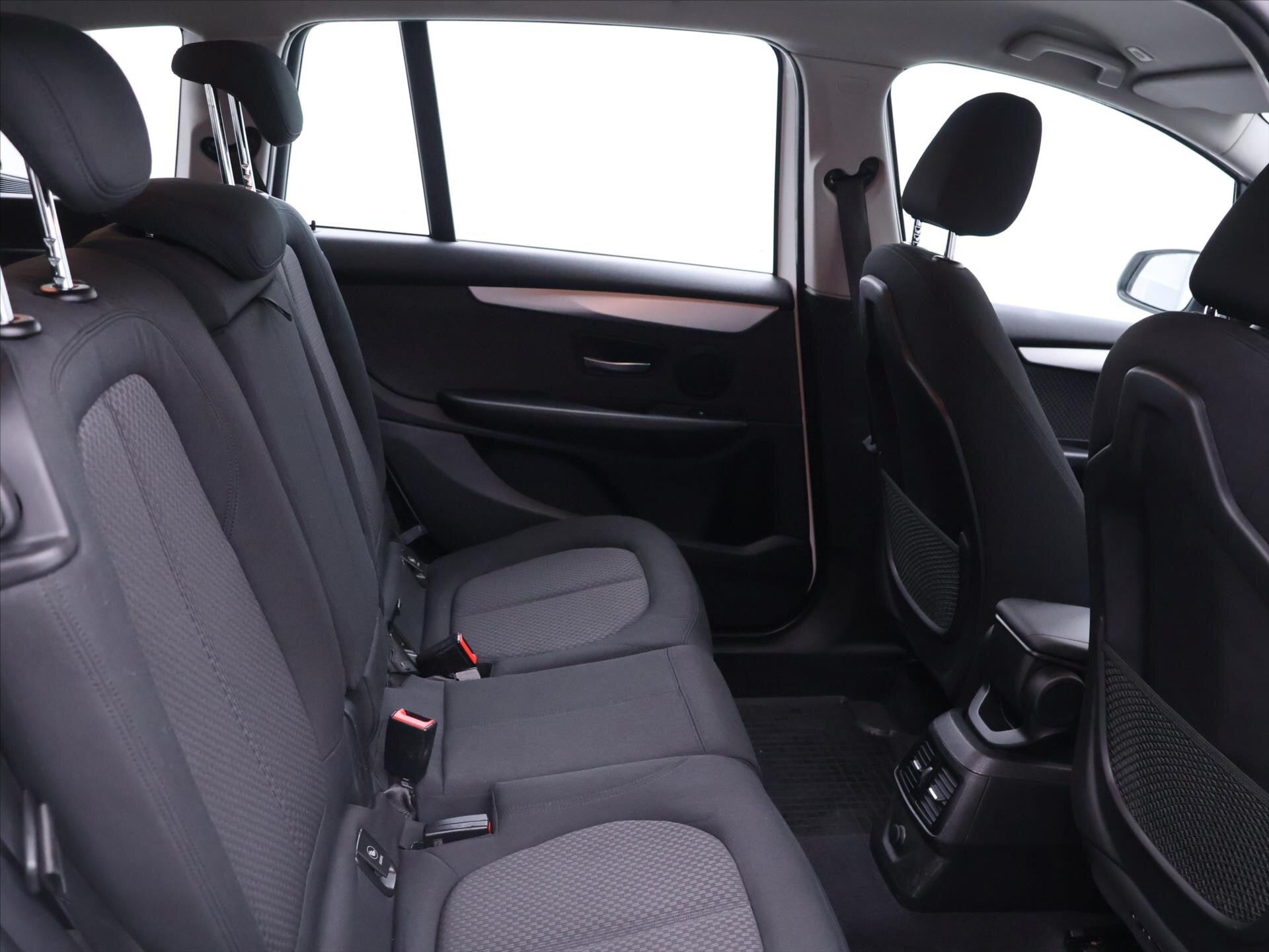 BMW Řada 2 Kombi 2,0 l 110 kw