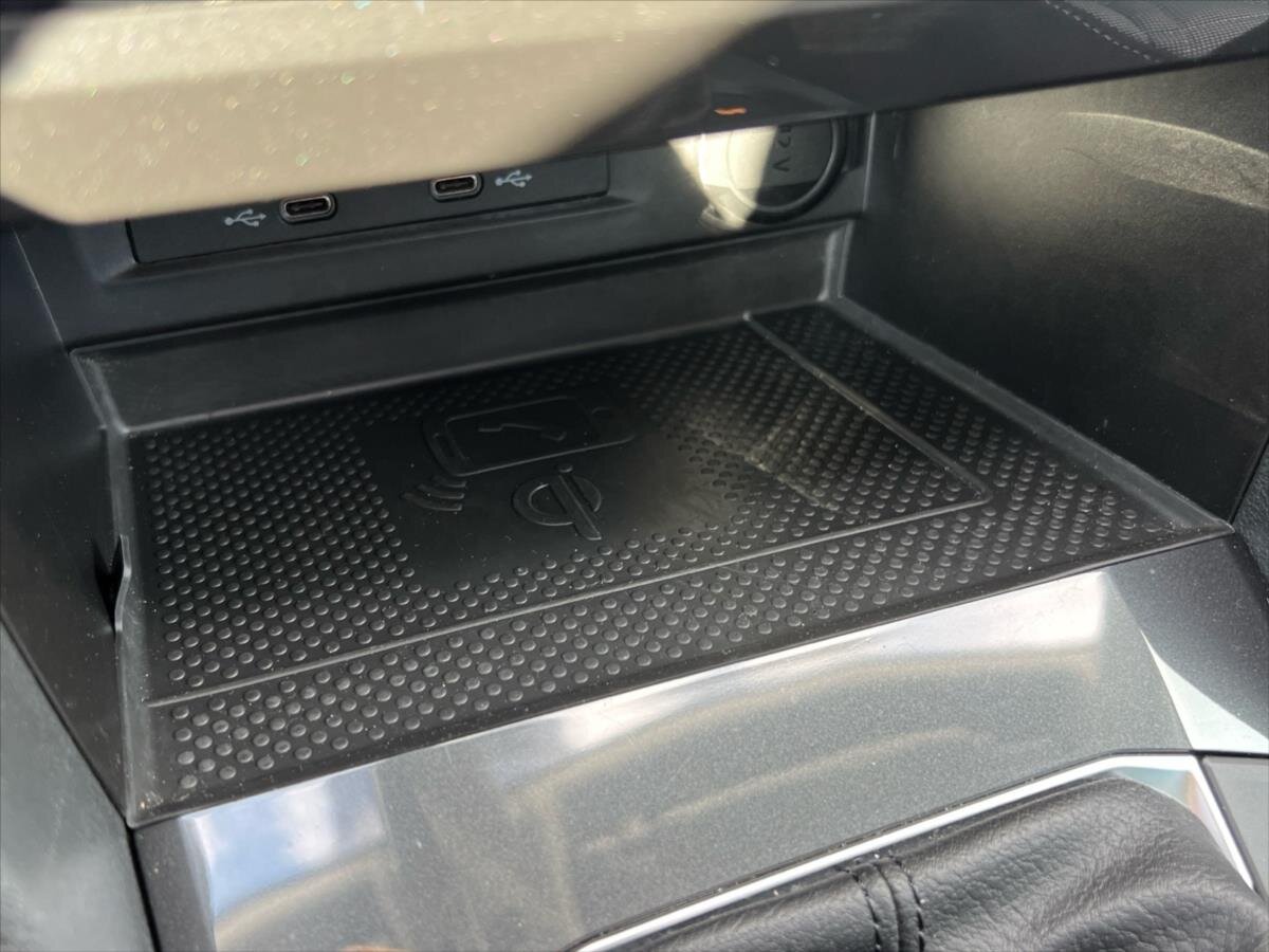 Volkswagen Tiguan SUV 1,5 l 110 kw