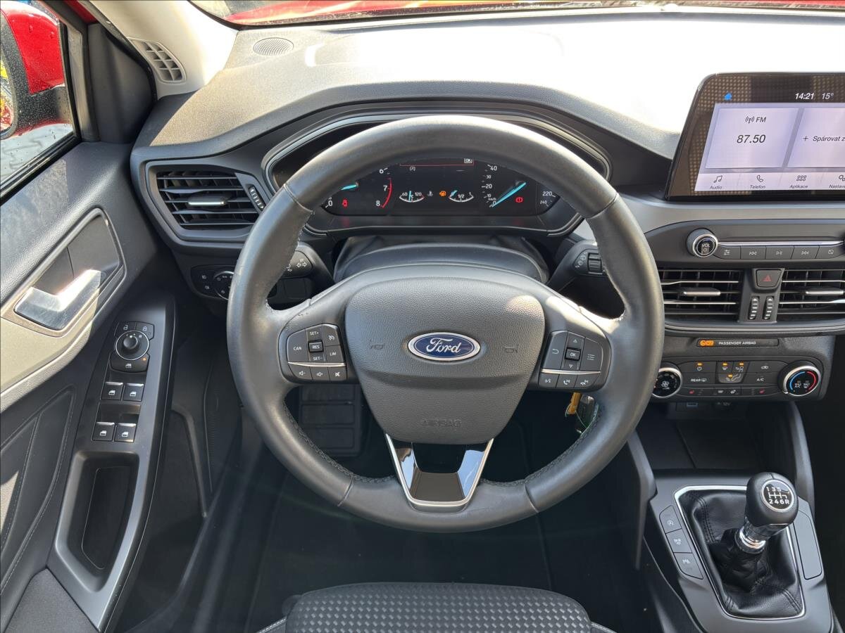 Ford Focus Kombi 999,0 92 kw