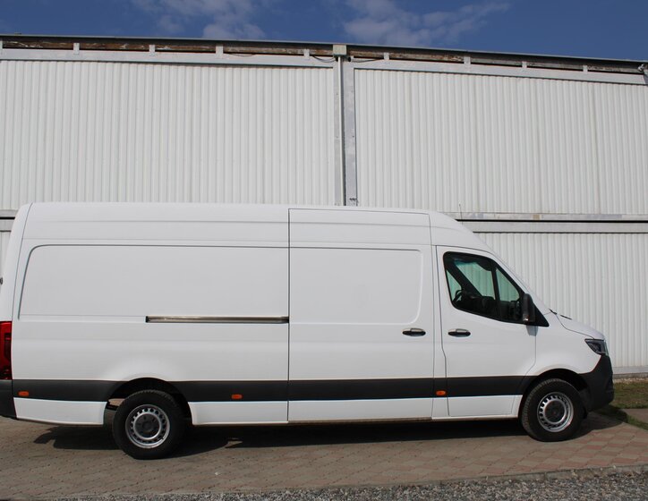 Mercedes-Benz Sprinter Užitková 2,1 l 120 kw
