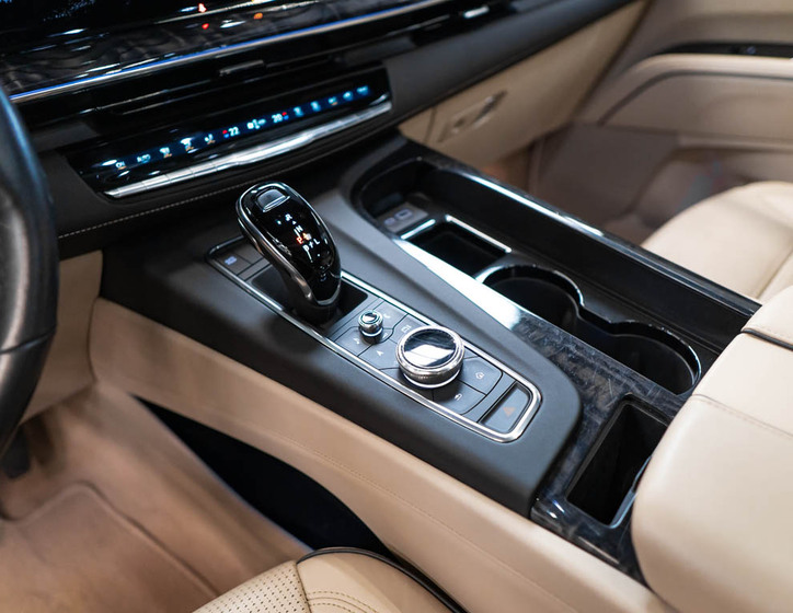 Cadillac Escalade 28