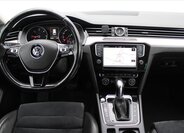 Volkswagen Passat 16