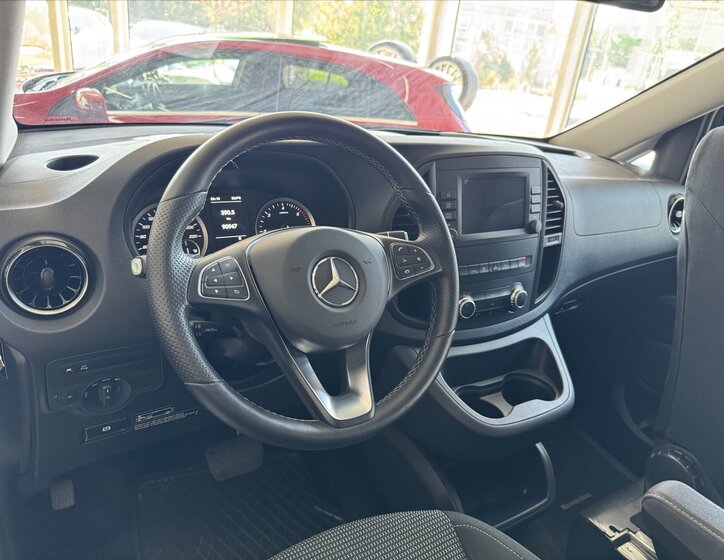 Mercedes-Benz Ostatní Ostatní 2,0 l 120 kw