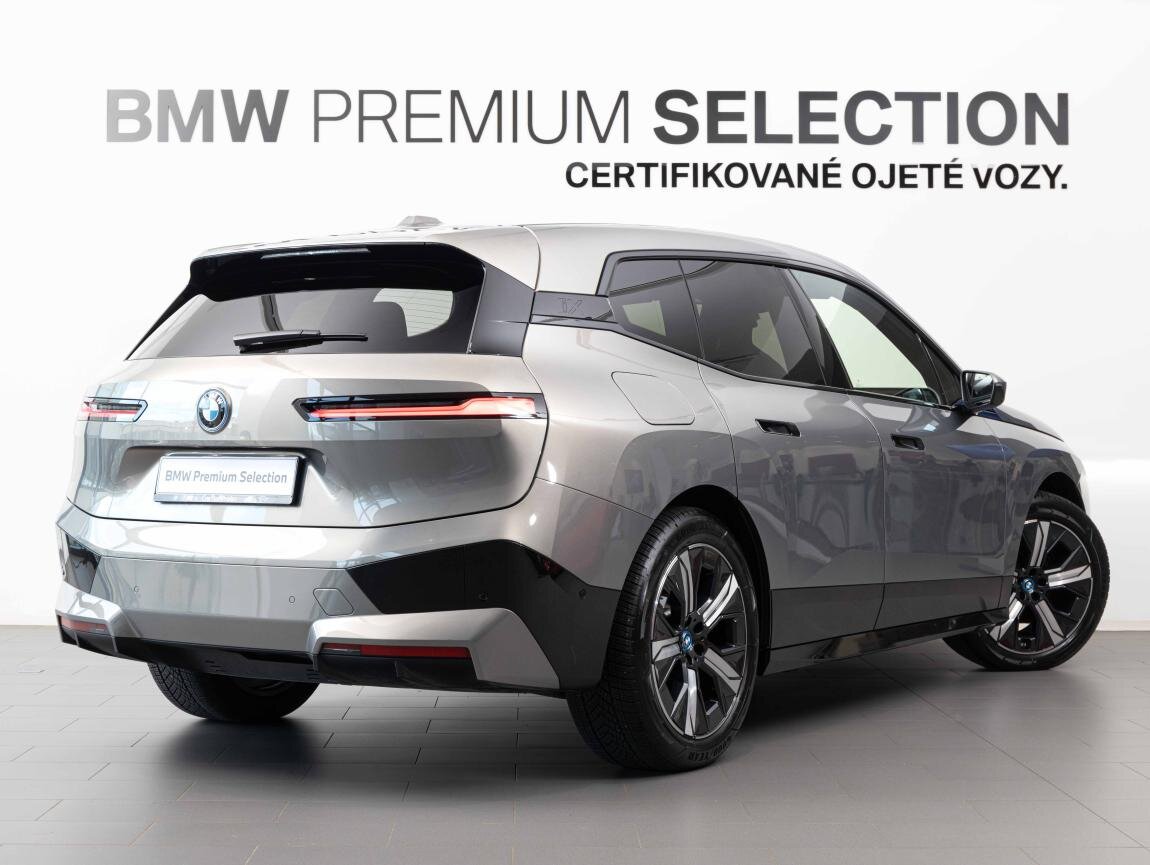 BMW iX SUV 0,0 240 kw