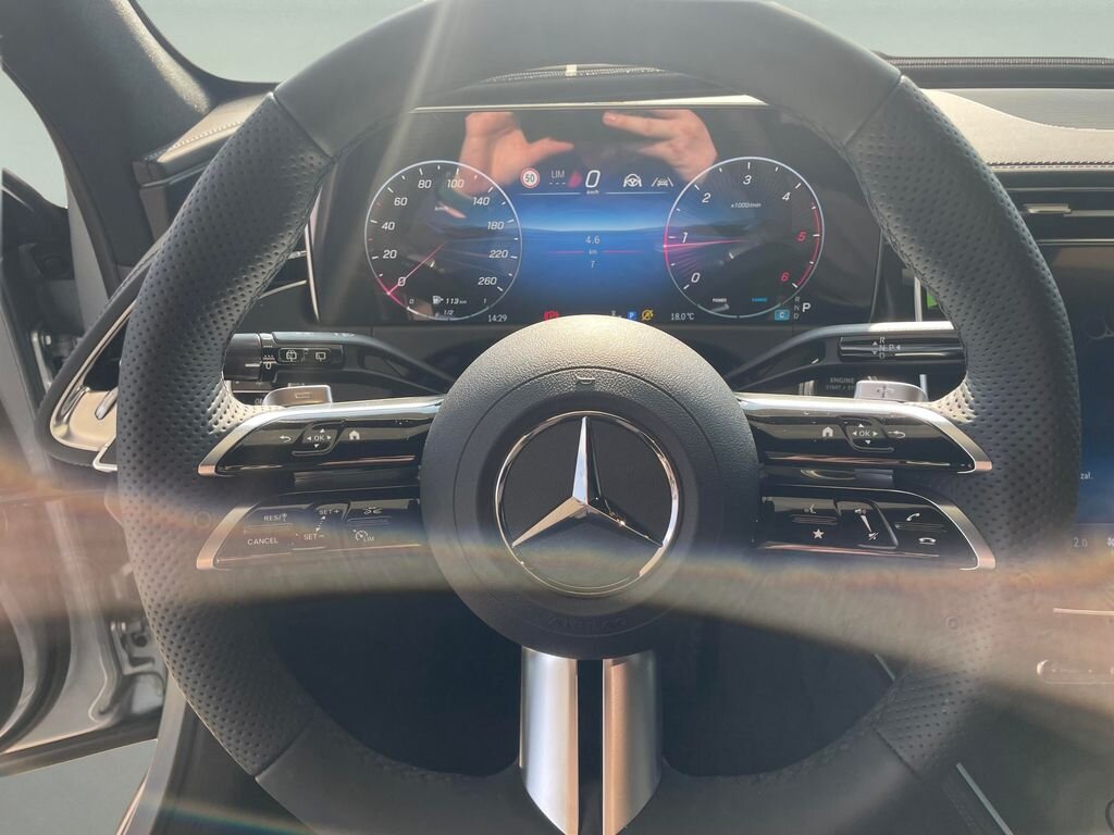 Mercedes-Benz Třídy E Kombi 2,0 l 145 kw