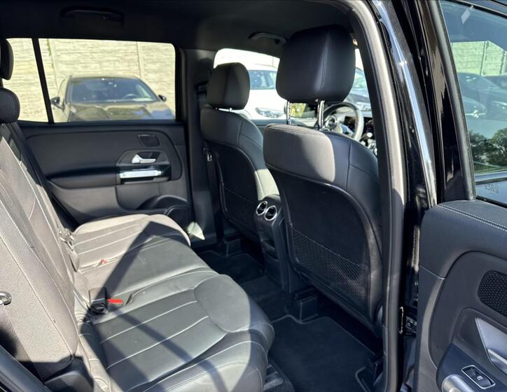 Mercedes-Benz GLB 15