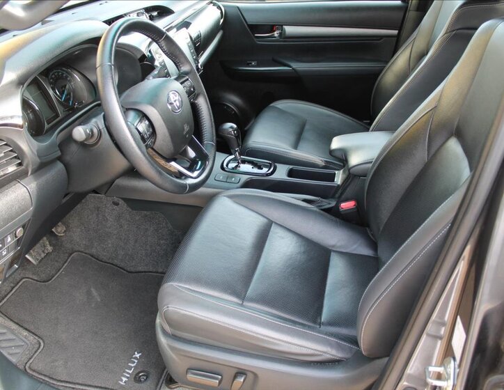 Toyota Hilux Pick-up 2,8 l 150 kw