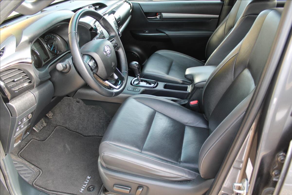 Toyota Hilux Pick-up 2,8 l 150 kw