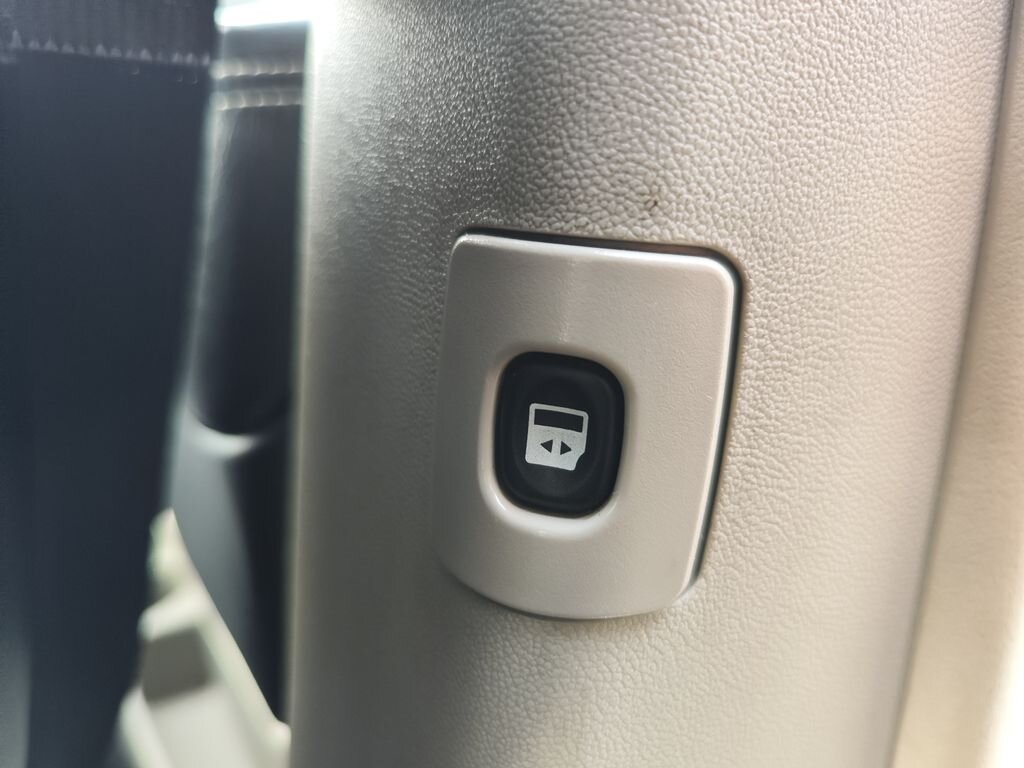 Lancia Voyager MPV 2,8 l 120 kw