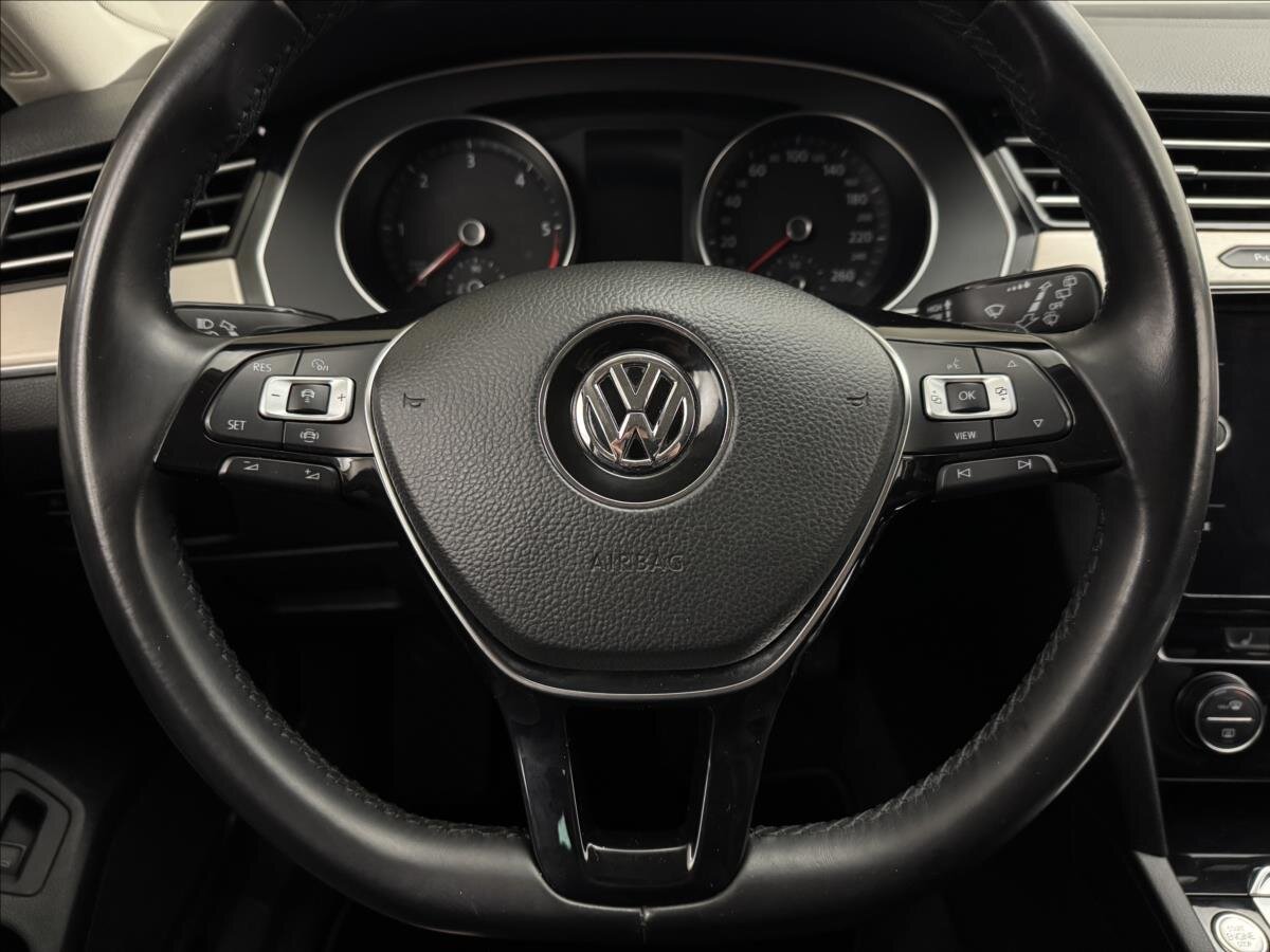 Volkswagen Passat Kombi 2,0 l 110 kw