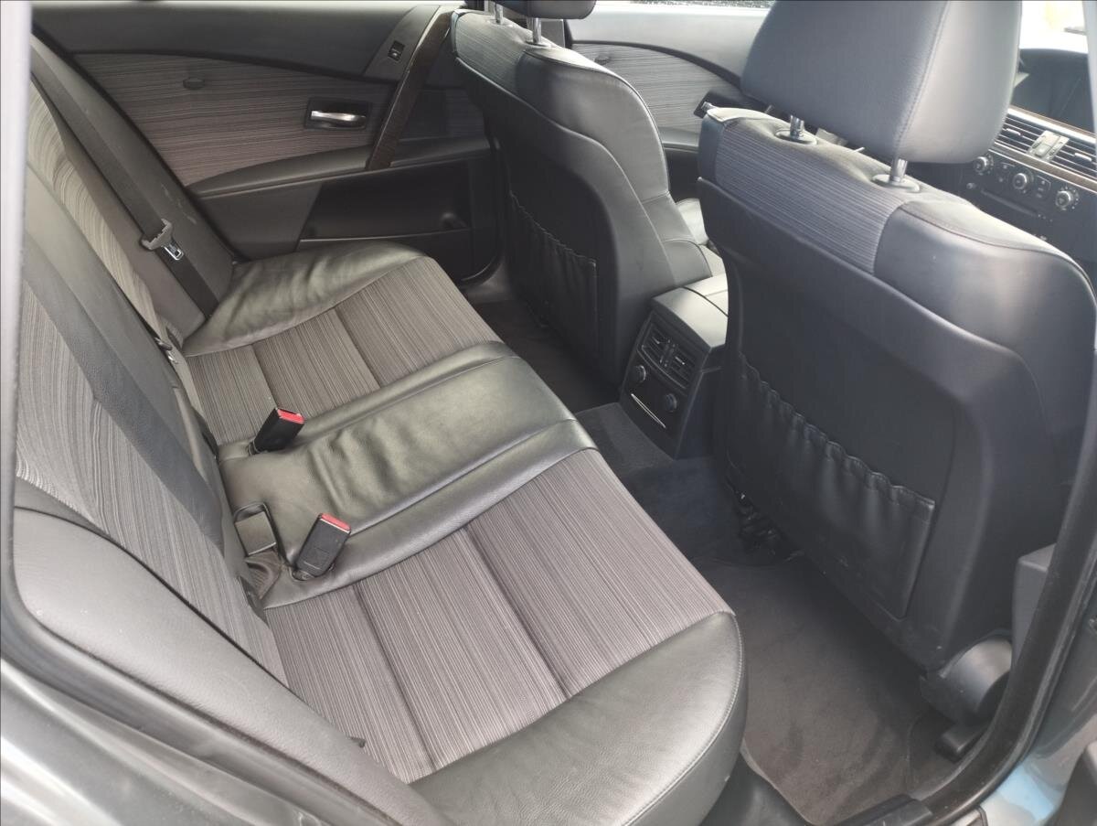 BMW Řada 5 Kombi 3,0 l 170 kw