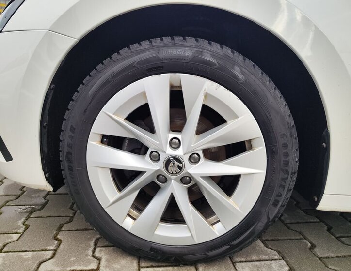 Škoda Octavia Liftback 2,0 l 85 kw