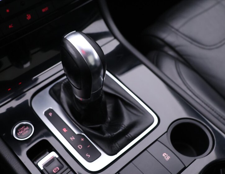 Volkswagen Touareg SUV / Terénní 3,0 l 176 kw