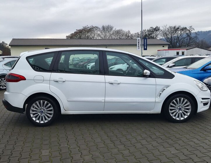 Ford S-MAX 4