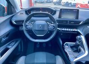 Peugeot 3008 SUV 1,2 l 96 kw