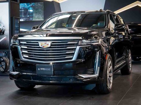 Cadillac Escalade SUV / Terénní 6,2 l 313 kw