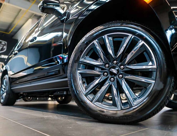 Cadillac Escalade 44