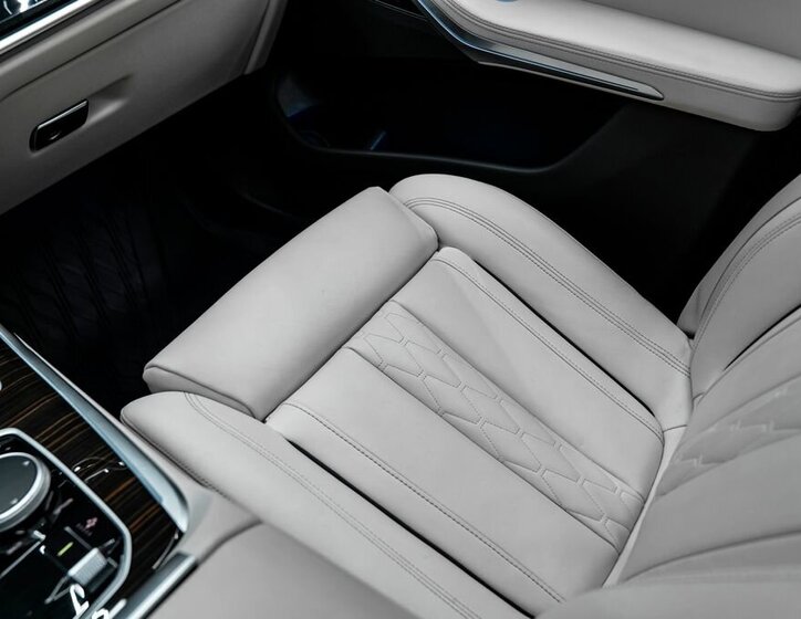 BMW X7 SUV / Terénní 3,0 l 280 kw