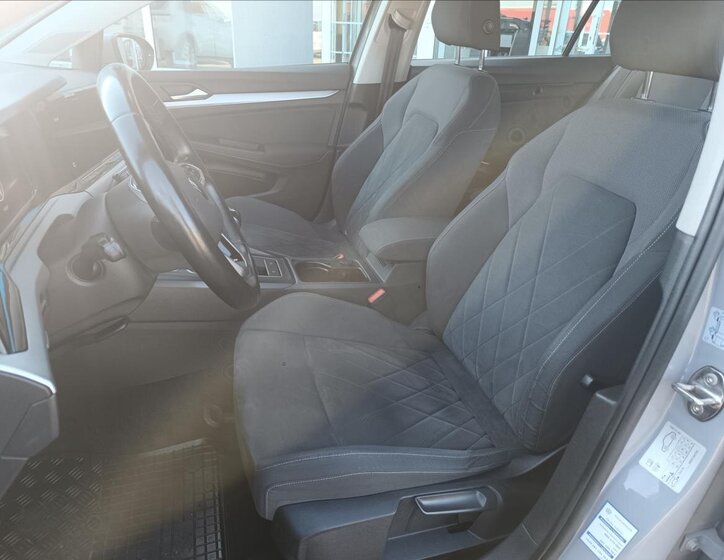 Volkswagen Golf Kombi 2,0 l 85 kw