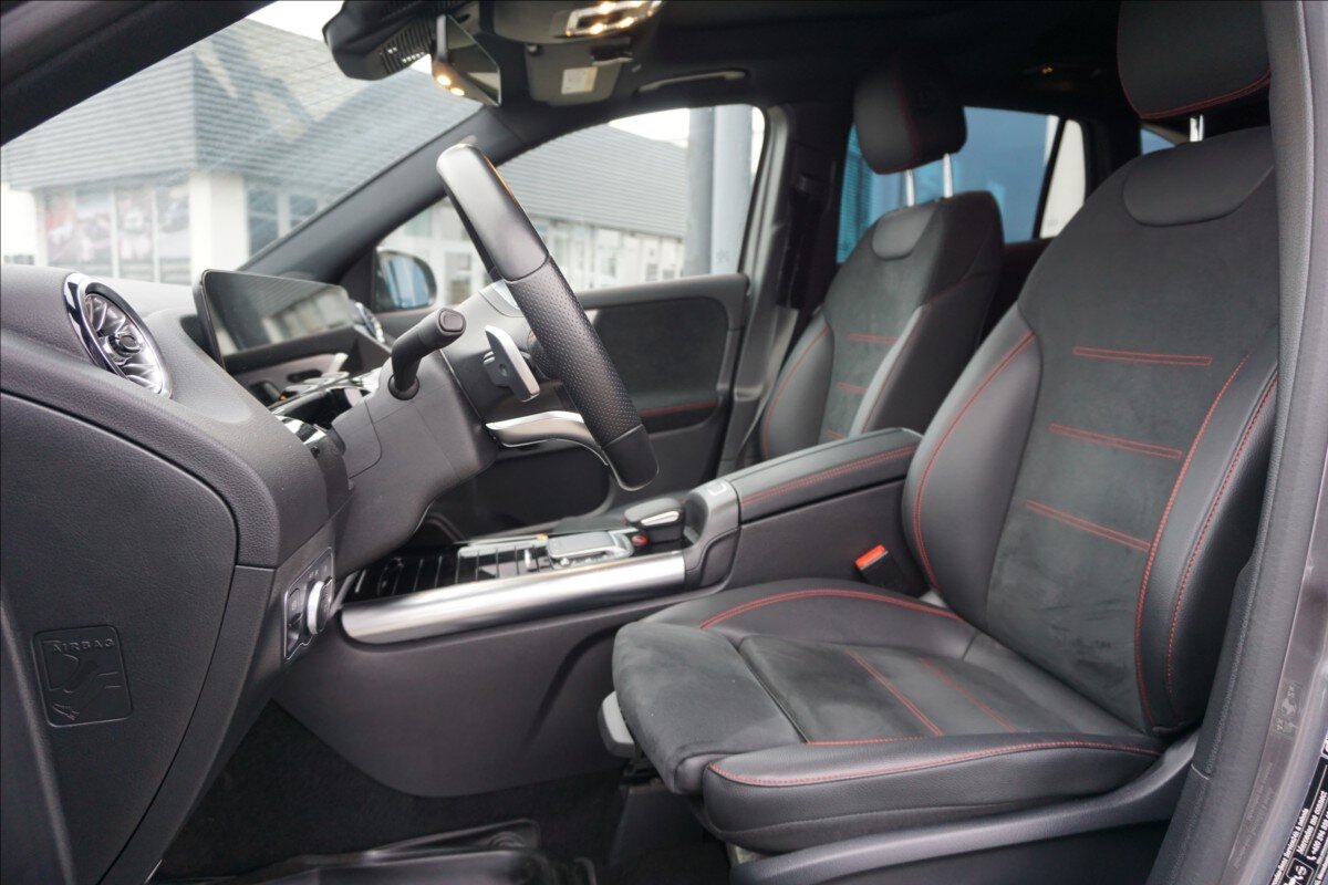 Mercedes-Benz GLA SUV 2,0 l 165 kw