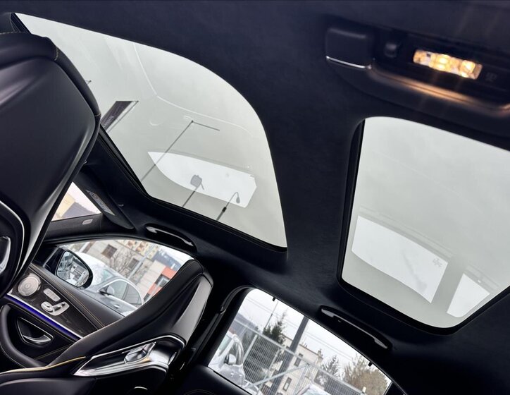 Mercedes-Benz Třídy E Sedan / Limuzína 4,0 l 588 kw