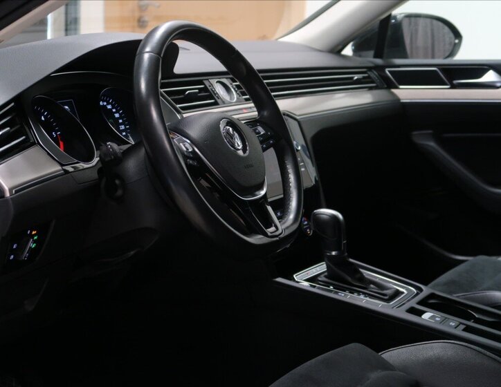 Volkswagen Passat Kombi 2,0 l 140 kw