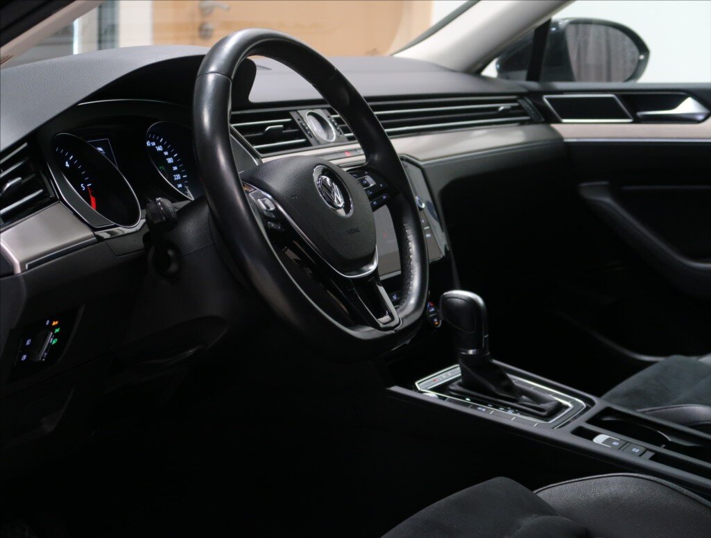 Volkswagen Passat Kombi 2,0 l 140 kw