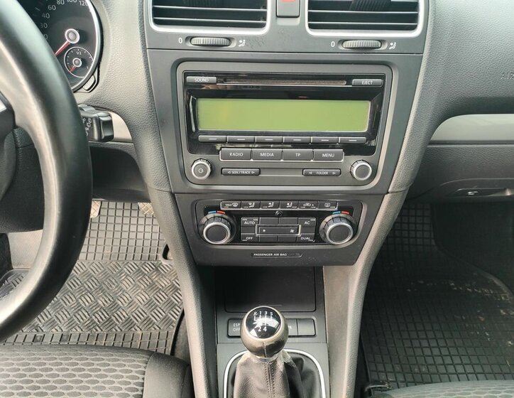 Volkswagen Golf Kombi 1,6 l 75 kw