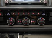 Volkswagen Multivan 16