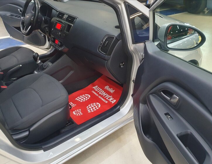 KIA Rio Hatchback 1,4 l 66 kw