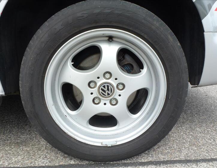 Volkswagen Transporter 42