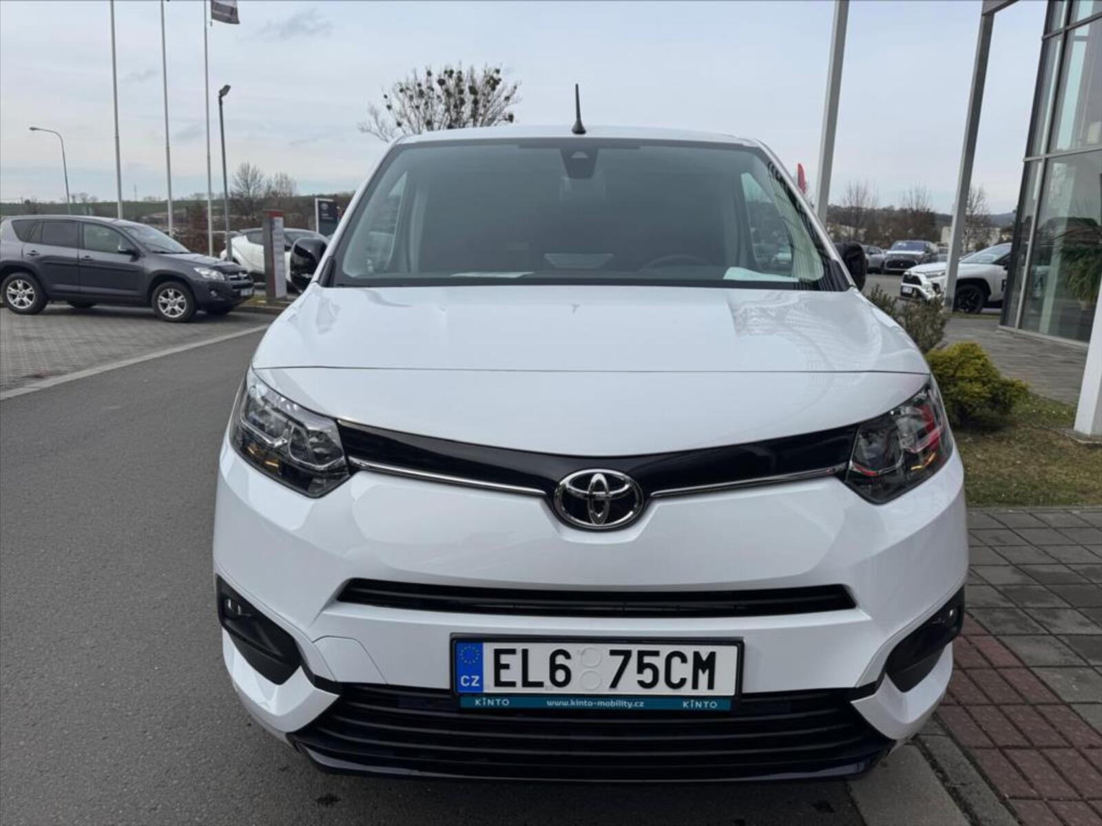 Toyota ProAce City 8