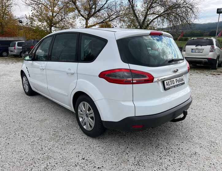 Ford S-MAX 12
