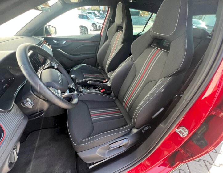 Škoda Scala Hatchback 1,5 l 110 kw