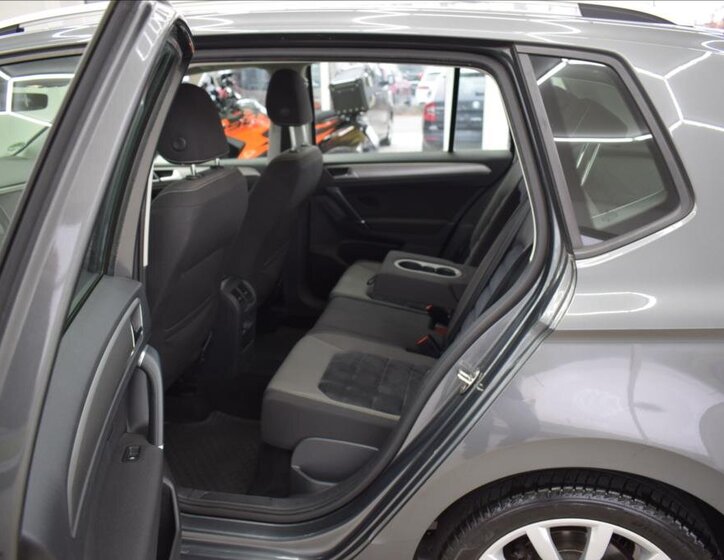 Volkswagen Golf Sportsvan 11