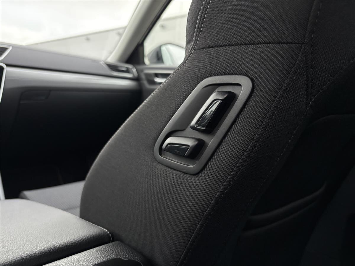 Škoda Superb Kombi 2,0 l 110 kw