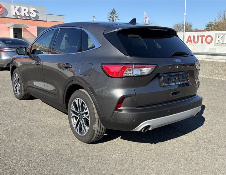 Ford Kuga SUV / Terénní 2,5 l 165 kw