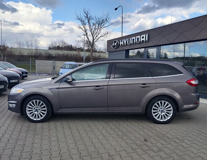 Ford Mondeo Kombi 1,6 l 118 kw