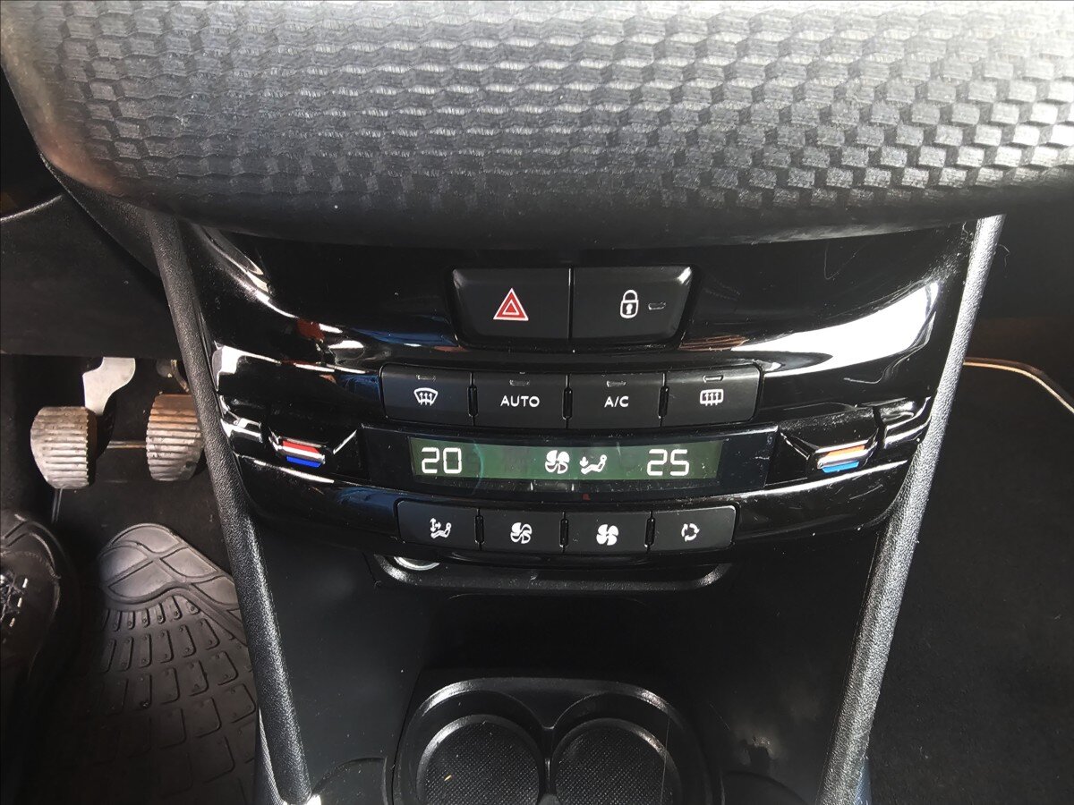 Peugeot 2008 Kombi 1,6 l 88 kw