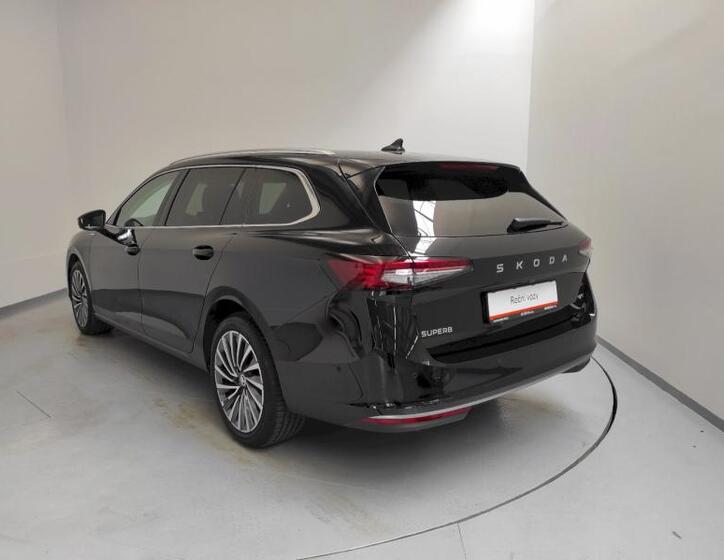Škoda Superb 9