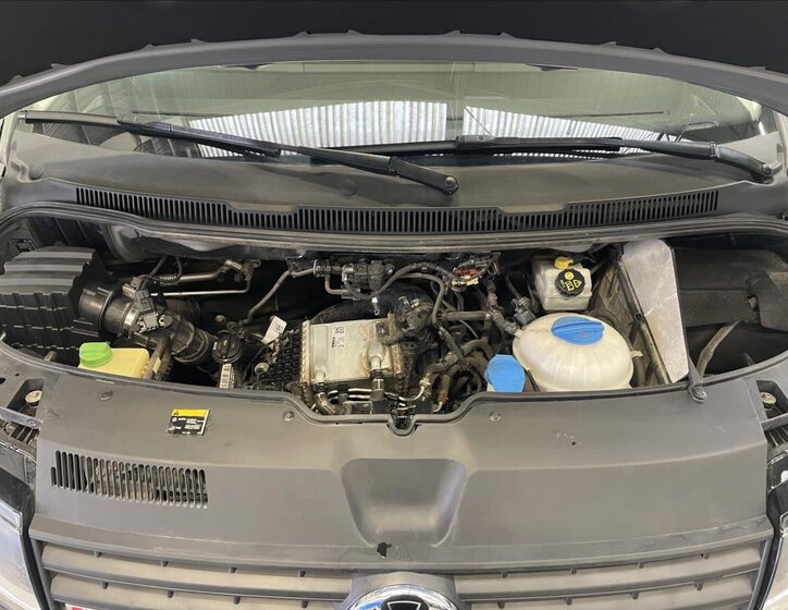 Volkswagen Transporter Kombi 2,0 l 110 kw