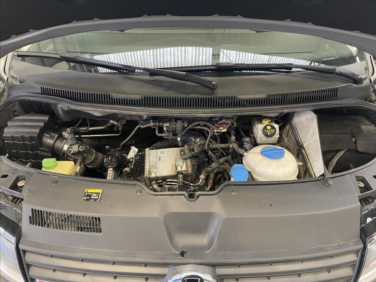 Volkswagen Transporter Kombi 2,0 l 110 kw