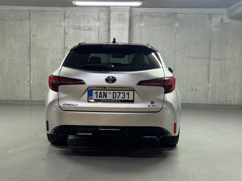 Toyota Corolla Kombi 2,0 l 131 kw
