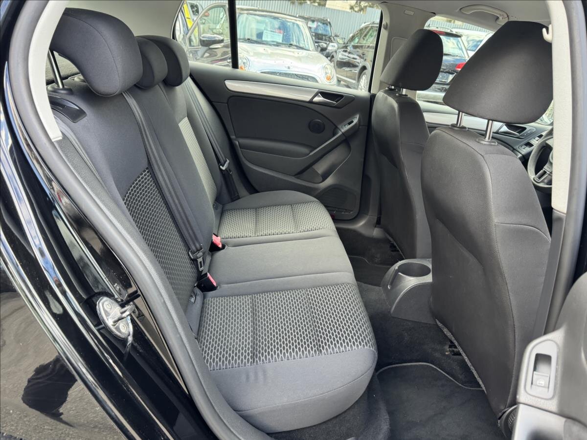 Volkswagen Golf Hatchback 1,6 l 77 kw