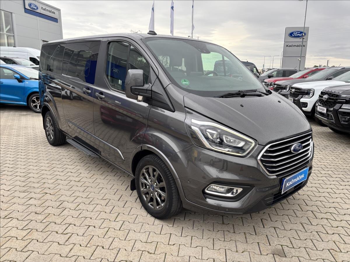 Ford Tourneo Custom Kombi 2,0 l 136 kw
