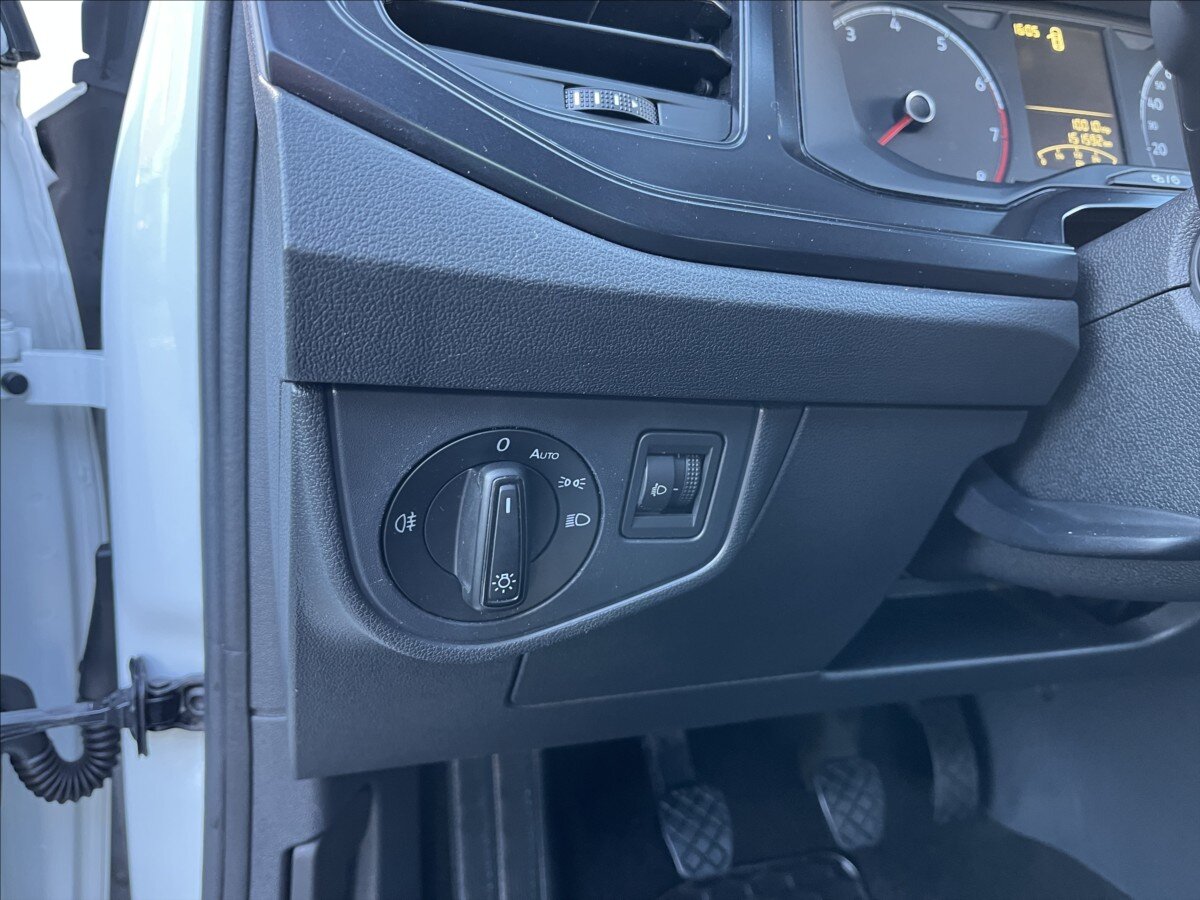 Volkswagen Polo Hatchback 999,0 48 kw