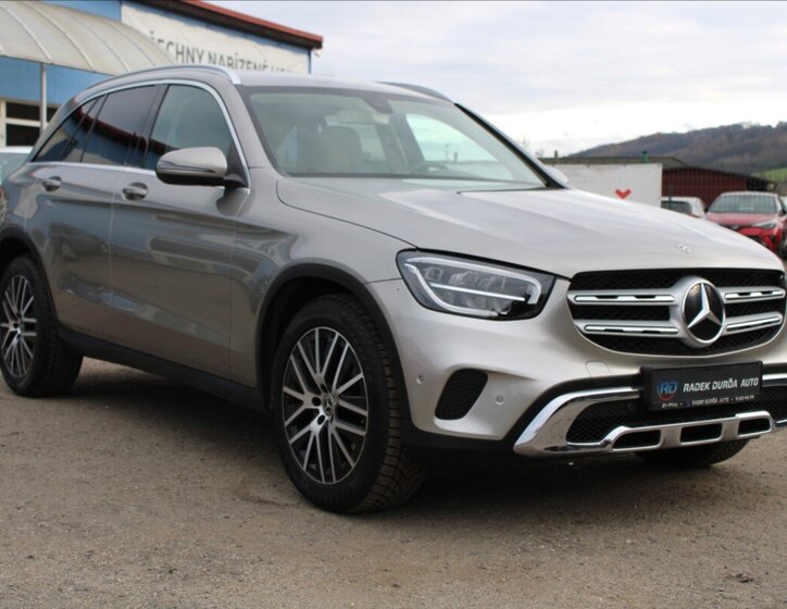 Mercedes-Benz GLC SUV 2,0 l 143 kw